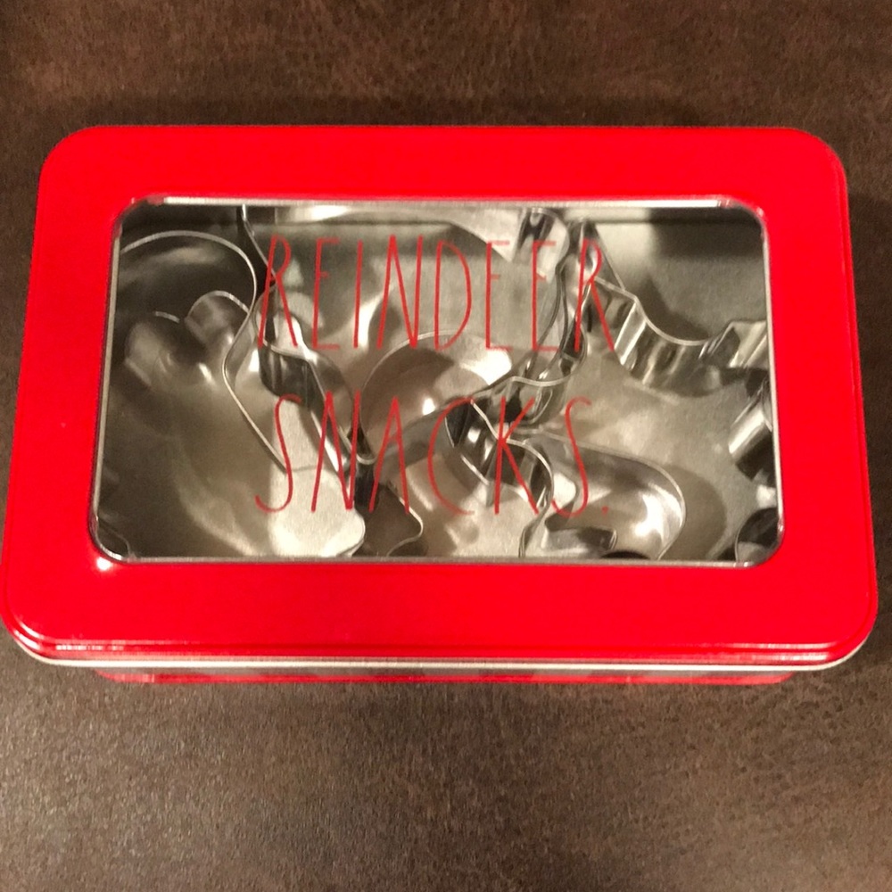 NIB Rae Dunn Christmas cookie cutters